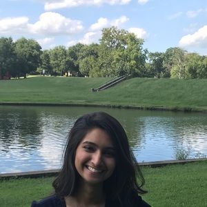 Meet your Posher, Aisha